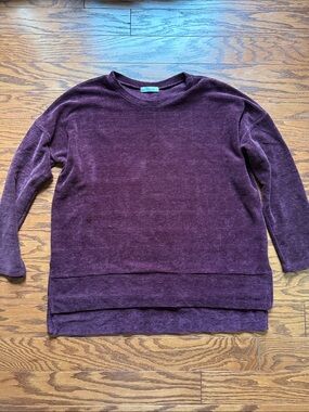 Cherish Scoop Neck Layered Hem Sweater in Plum